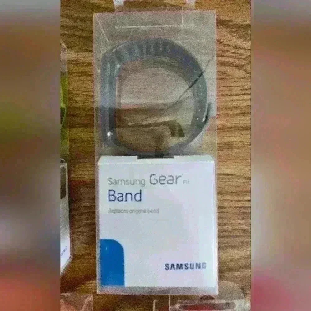 Samsung Gear Fit Replacement Bands - Lot of 4 - Picture 5 of 5